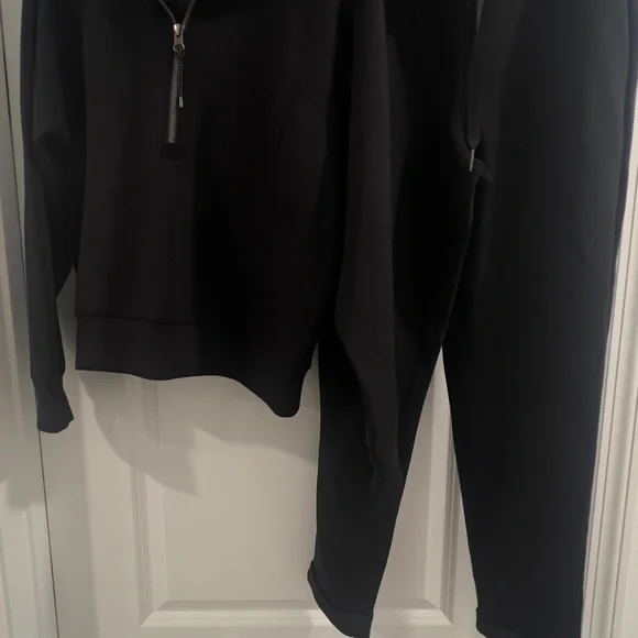SPANX Black Women's Sweater - Picture 1 of 6
